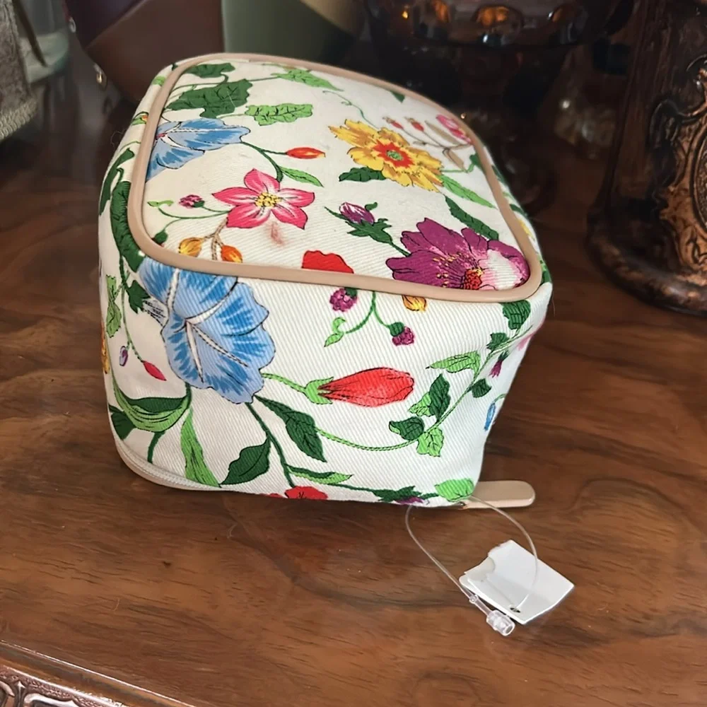 TALBOTS Floral Cosmetic Case